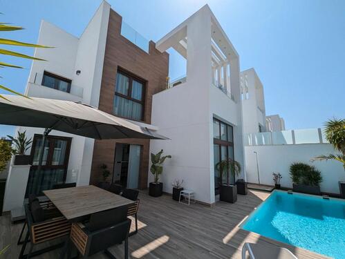 Foto - Ferien- Neubauvilla mit Privatpool in Torrevieja