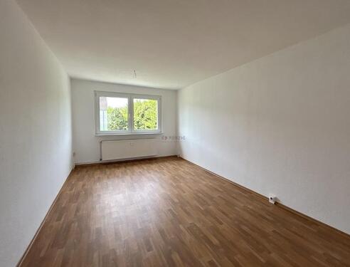 Foto - 3-Raum-Wohnung im Erdgeschoss! - 314,00&nbsp;EUR Kaltmiete, ca.&nbsp; 69,70&nbsp;m&sup2;