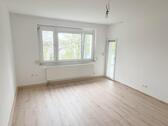 Foto - Neu renovierte, helle 3 Zi-Whg Wohnung mit EBK und 2 Balkonen in Ulm-Eselsberg