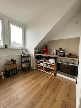 Foto - modern renoviert, hell, EBK, schön, von privat