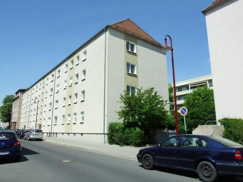 Foto - 4 Raum-Wohnung mit Balkon - 425,00&nbsp;EUR Kaltmiete, ca.&nbsp; 70,14&nbsp;m&sup2;