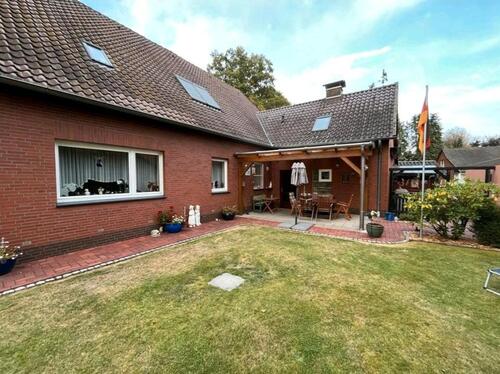 Foto - Charmantes Ein- oder Zweifamilienhaus in HeemsenAnderten