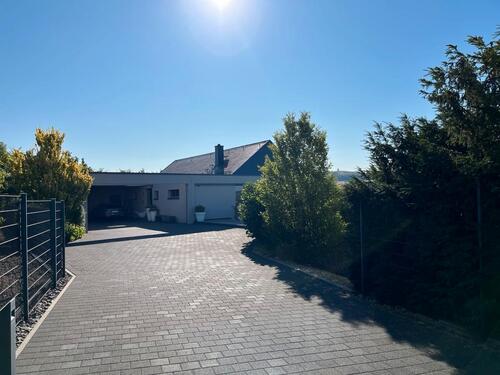 Foto - Modernes Einfamilienhaus in Top-Lage mit Pool und Seeblick