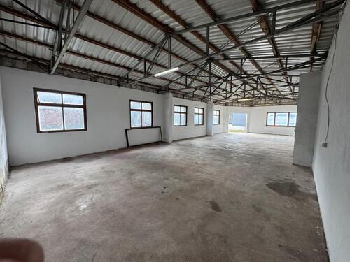 Foto - Hallen, Lagerraum, Stellplatz mit 140 m² zu vermieten