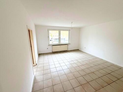 Foto - Frisch renovierte 2,5-Zimmer-Wohnung mit Badewanne