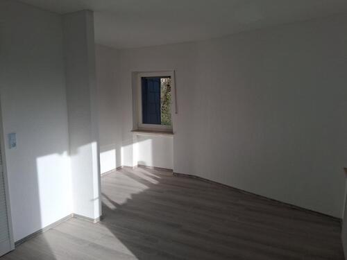 Foto - 1 Zimmer-Wohnung für Singles! - 600,00&nbsp;EUR Kaltmiete, ca.&nbsp; 30,00&nbsp;m&sup2;