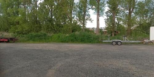 Foto - Stellplatz LKW - 80,00&nbsp;EUR Miete,