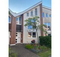 Familienfreundliches Reihenhaus mit 4,5 Zimmern in Mülheim - Mülheim an der Ruhr Linksruhr