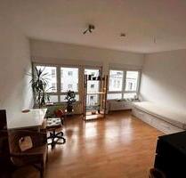 Zwischenmieterin ab sofort bis 30.06.2026, Vollmöbliert - Wiesbaden Mainz-Kastel