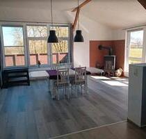 Ab 01.06.2026, 1 Zimmer Wohnung , Holzofen,Offenstall f. Pferd - Albersdorf