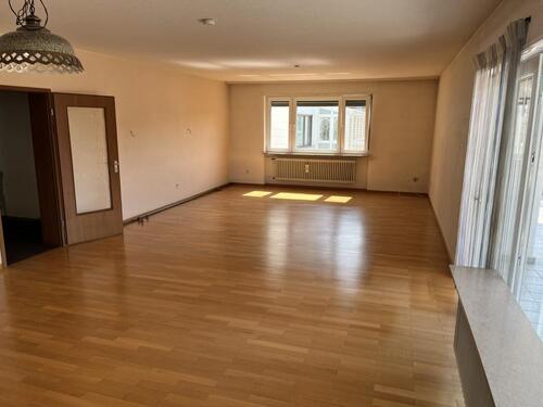 Foto - Freistehendes Zweifamilienhaus mit Einliegerwohnung