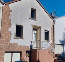 renovierungs und teilsanierungsbedürftiges Haus VB vor Ort. - Freudenburg