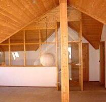• Sonniges 2 12 Dach-Atelier (Dachwohnung) in SchrambergRW