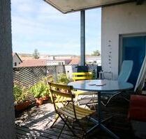 Großzügige 4-Zimmer-Wohnung in der TÜ-Südstadt m Loggia & Balkon - Tübingen Derendingen