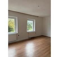 Schöne, renovierte 3-Zimmer-Wohnung mit 80 m² in zentraler Lage - Castrop-Rauxel