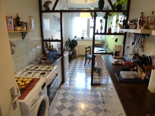 Foto - Helle Dachgeschosswohnung ohne Dachschrägen in zentraler Lage