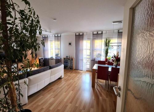 Foto - Großzügige & gepflegte 4-Zimmer-Wohnung mit Balkon in ruhiger Lage von Wetter