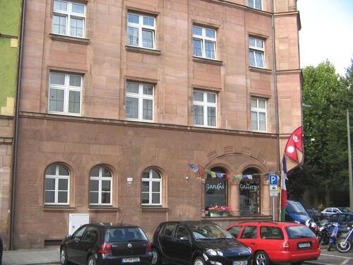 Foto - Top-Renovierte 3-Zimmer-Altbau-Wohnung im 1.OG nähe Opernhaus