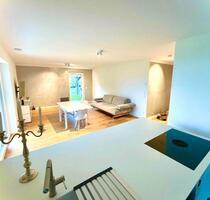 3-Zimmer-Terrassenwohnung mit Einbauküche und 250 qm Garten - Burgwedel