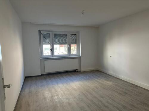 Foto - Renovierte 3Zimmer-Whg. an BASF Tor 7 - Ideal als Betriebswohnung