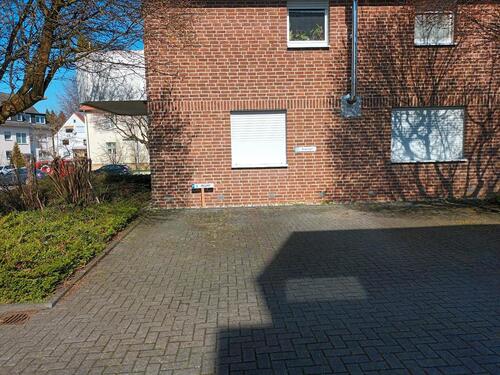 Foto - PKW Stellplatz - 25,00&nbsp;EUR Miete,