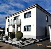 Modernes Wohnen mit Stil & Komfort: Stadtvilla mit Sauna & Garten - Wilhermsdorf