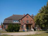 Foto - Ehem. Gutshaus mit Anbau auf 2.855 m² östlich Neubrandenburg