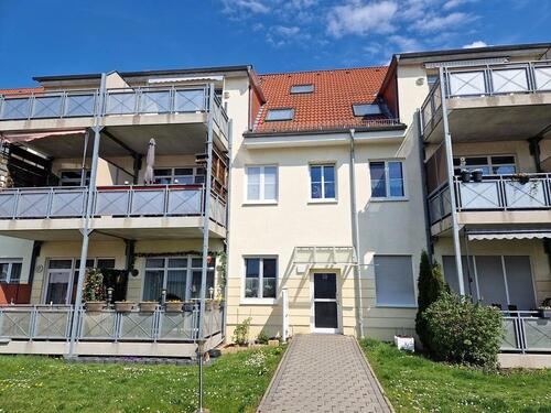 Foto - Frisch renovierte 2-Raumwohnung im Dachgeschoß mit Balkon
