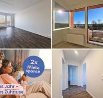 Einziehen & 2 Kaltmieten sparen*: moderne Balkonwohnung mit Designbelag, Kü. & Bad mit Fenster - Freiberg