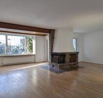 Großzügiges Einfamilienhaus komplett saniert Energie A Wärmepumpe - Kelkheim (Taunus)