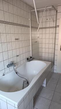 Foto - Wohnung zu Saarbrucken vermiten 3 Zimmer küchen Bad sofort