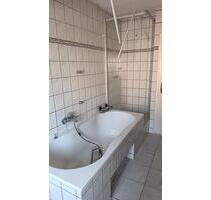 Wohnung zu Saarbrucken vermiten 3 Zimmer küchen Bad sofort - Saarbrücken West