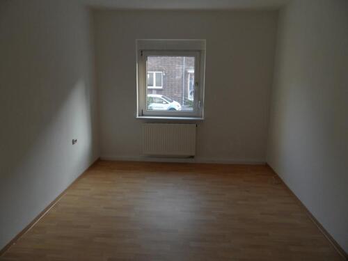 Foto - Erdgeschoßwohnung in Bitterfeld-Wolfen zur Miete