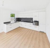 Neubau-Erstbezug: Moderne 3-Zimmer-Wohnung mit Balkon und Stellplatz in Bad Hersfeld