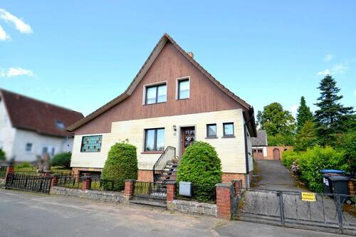 Foto - Einfamilienhaus mit schönem Grundstück