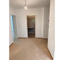 Schöne Sonnige 4-Zimmer-Wohnung mit großem Balkon & Top-Anbindung - Puchheim