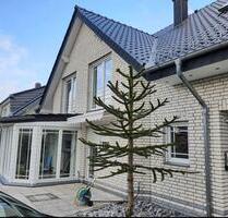 Ein bis Zweifamilienhaus - 699.000,00 EUR Kaufpreis, in Augustdorf (PLZ: 32832)