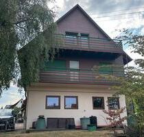 Großes Haus mit wunderschönem Garten und traumhafter Aussicht - Loßburg