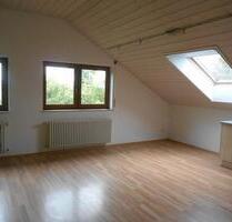 Vermiete 2-Zimmer DG Wohnung - 800,00&nbsp;EUR Kaltmiete, ca.&nbsp; 50,00&nbsp;m&sup2; in Steinenbronn (PLZ: 71144)