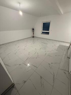 Foto - 2 Zimmer Dachgeschosswohnung - 1.200,00 EUR Kaltmiete,