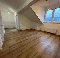 Sanierte 2-Dachgeschosswohnung mit Balkon und tollem Ausblick! - Wuppertal Barmen