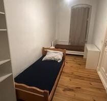 2 Zimmerwohnung Untermiete (über die Feiertage) - Berlin Mitte
