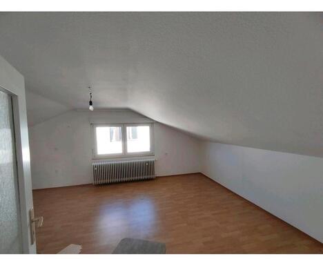 Foto - 2 Zimmer Dachgeschoßwohnung zur Miete in Mühlacker