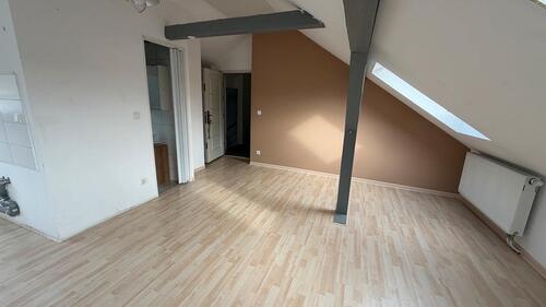Foto - PROVISIONSFREI 1-Zimmer-DG-Wohnung 2.OG m.Charme & 1 Stellplätzen