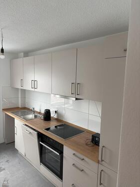 Foto - Kernsanierte 2-Zimmer-Wohnung in zentraler Lage - ab 01.03.