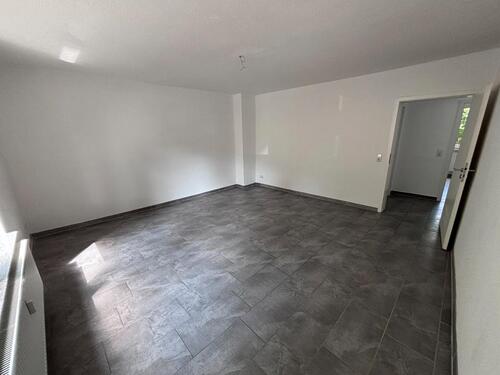 Foto - Erdgeschoss Wohnung mit Balkon und Kellerraum 3 Zimmer FREI