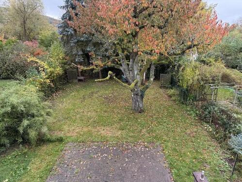 Foto - Helle 4-Zimmer Wohnung mit Balkon und Garten in besonderer Lage