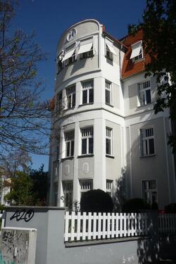 Foto - Wohnoase in Stadtfeld- Ost am Glacisparkt mit Holzfußboden, Badewanne u. Dusche, Aufzug u. Balkon