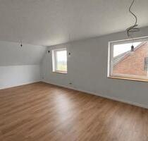 Erstbezug nach Kernsanierung mit Feldblick, Warmmiete inkl. Strom - Heide