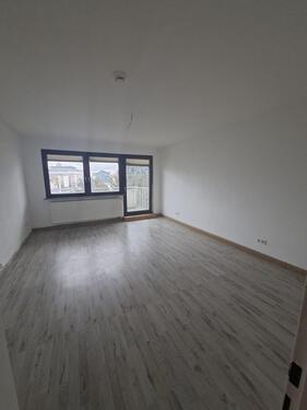 Foto - Helle 2-Zimmer-Wohnung mit Balkon & Stellplatz in Würzburg-Heidingsfeld (mit Aufzug)